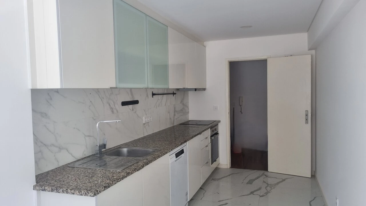 Apartamento T3 para Venda em Santa Marinha e São Pedro da Afurada Foto 14