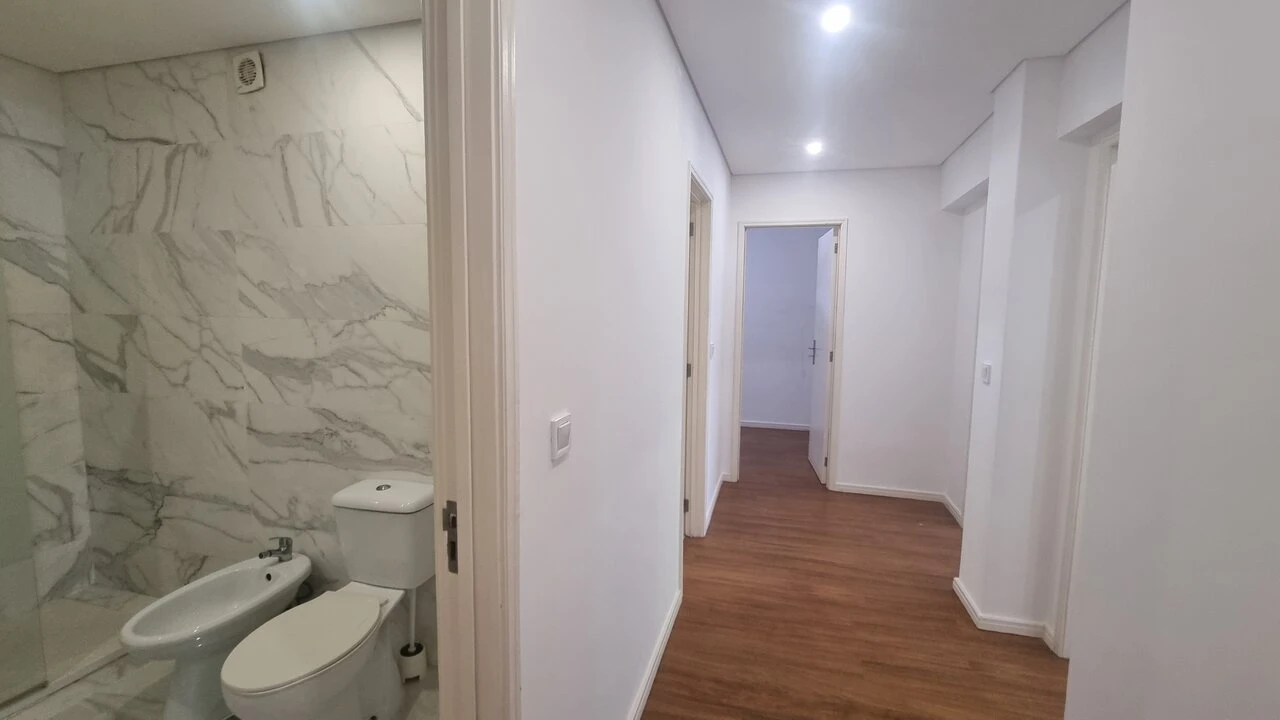 Apartamento T3 para Venda em Santa Marinha e São Pedro da Afurada Foto 21