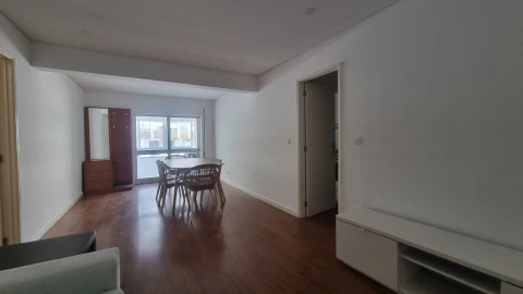 Apartamento T3 para Venda em Santa Marinha e São Pedro da Afurada