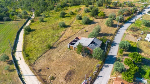 Terreno para Venda em Vila Cã
