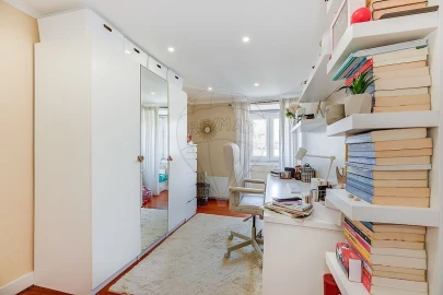 Apartamento T2 para Venda em Santa Maria Maior