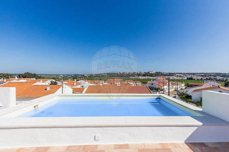 Moradia T3 para Venda em Santa Maria do Castelo e Santiago e Santa Susana Foto 34