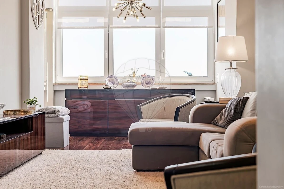 Apartamento T2 para Venda em Alvalade Foto 4