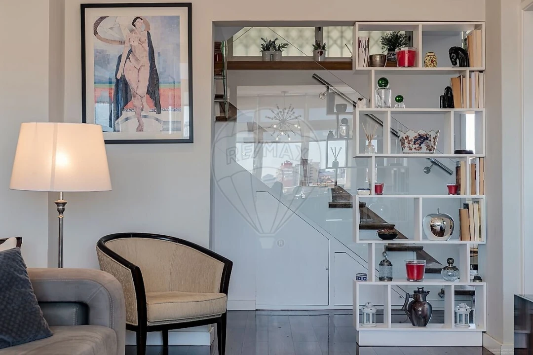 Apartamento T2 para Venda em Alvalade Foto 6