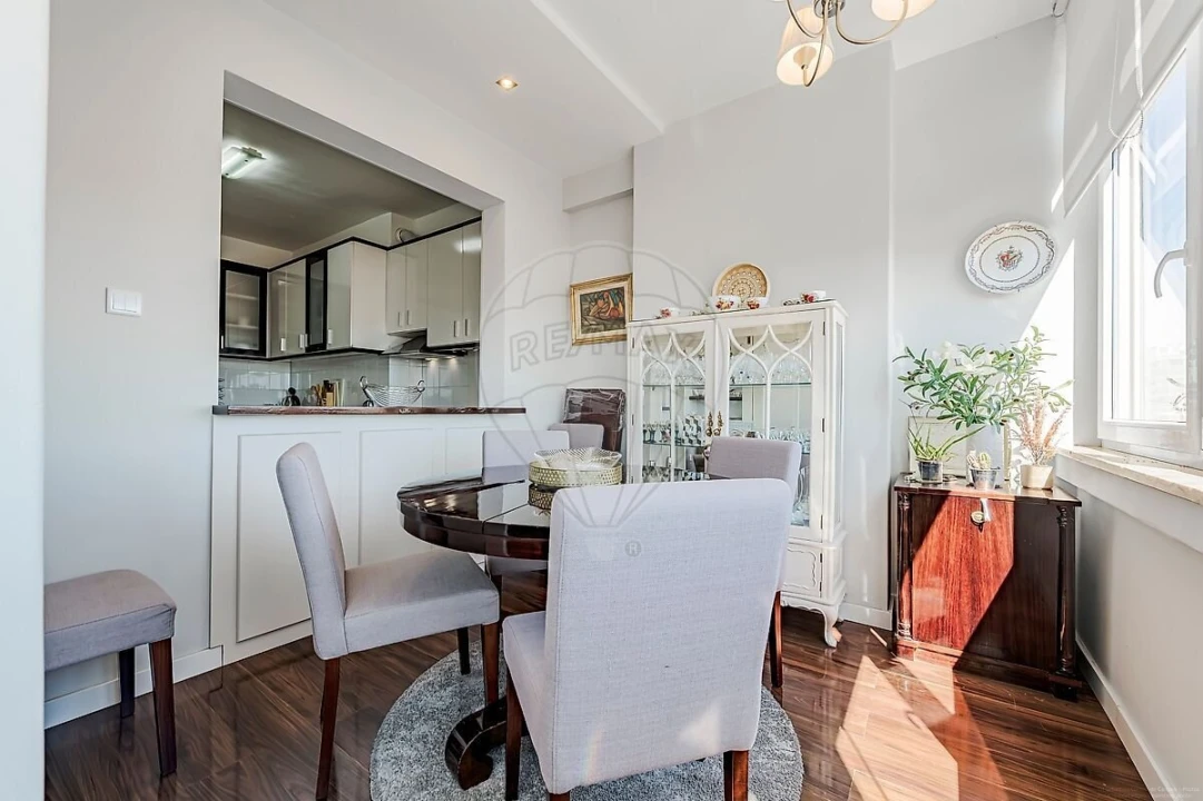 Apartamento T2 para Venda em Alvalade Foto 10