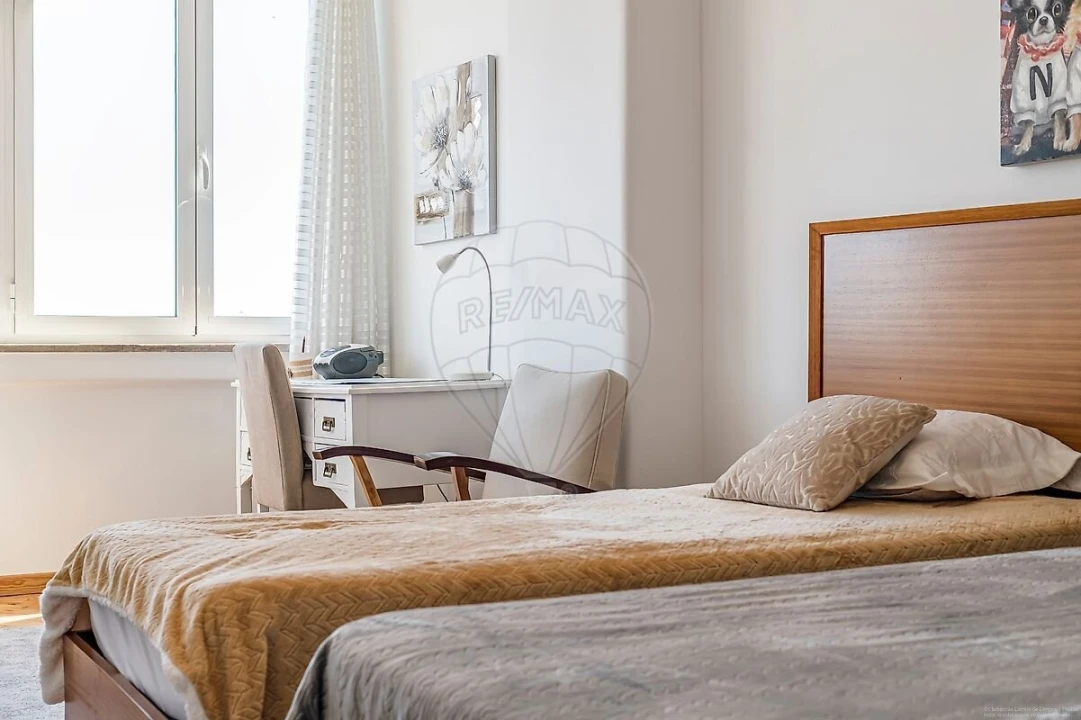 Apartamento T2 para Venda em Alvalade Foto 23