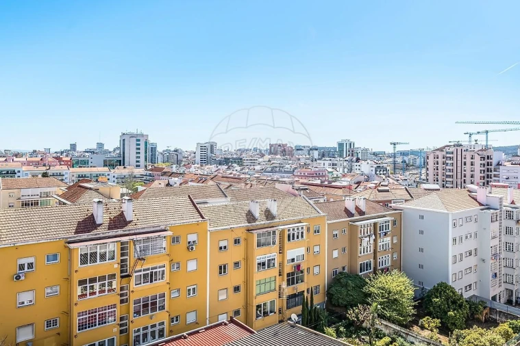 Apartamento T2 para Venda em Alvalade Foto 27