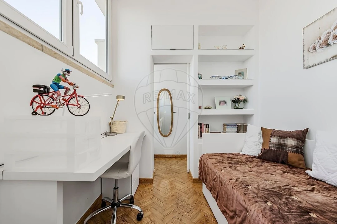 Apartamento T2 para Venda em Alvalade Foto 18