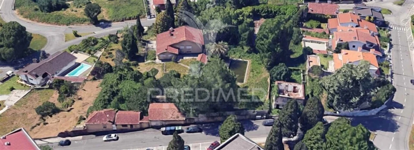 Moradia T6 para Venda em São João da Madeira Foto 4