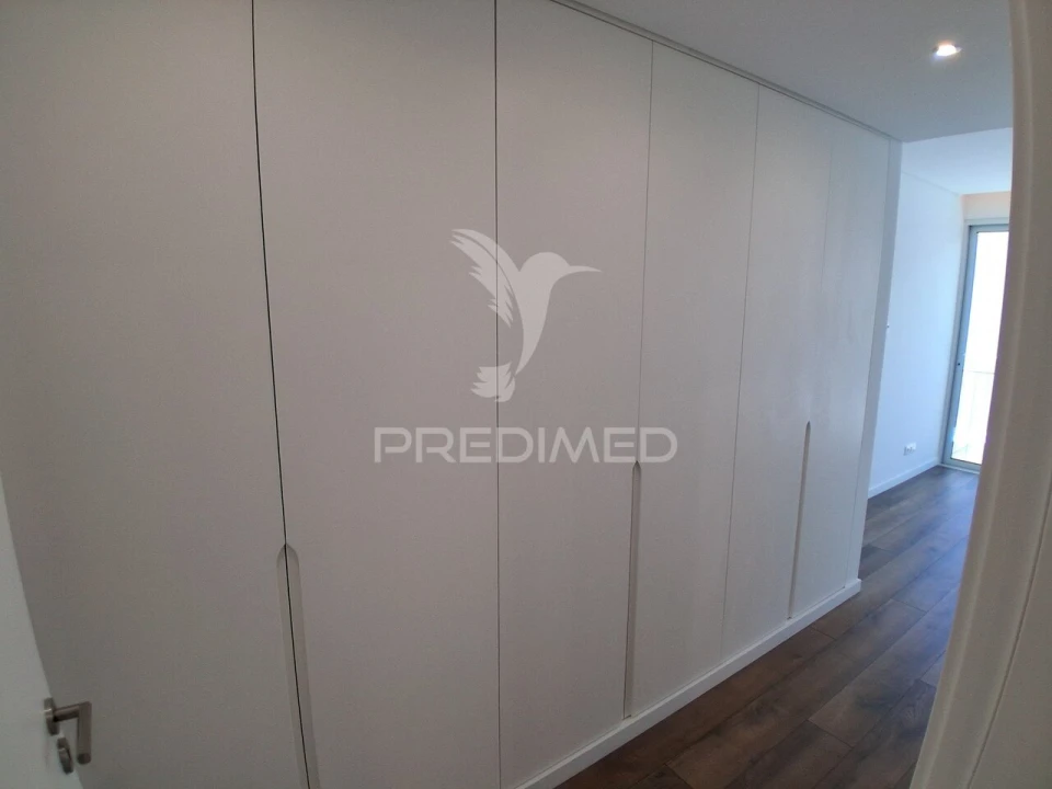 Apartamento T3 para Venda em Quarteira Foto 20