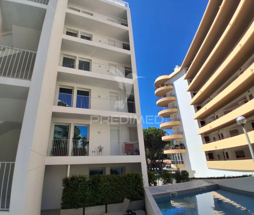 Apartamento T3 para Venda em Quarteira Foto 25