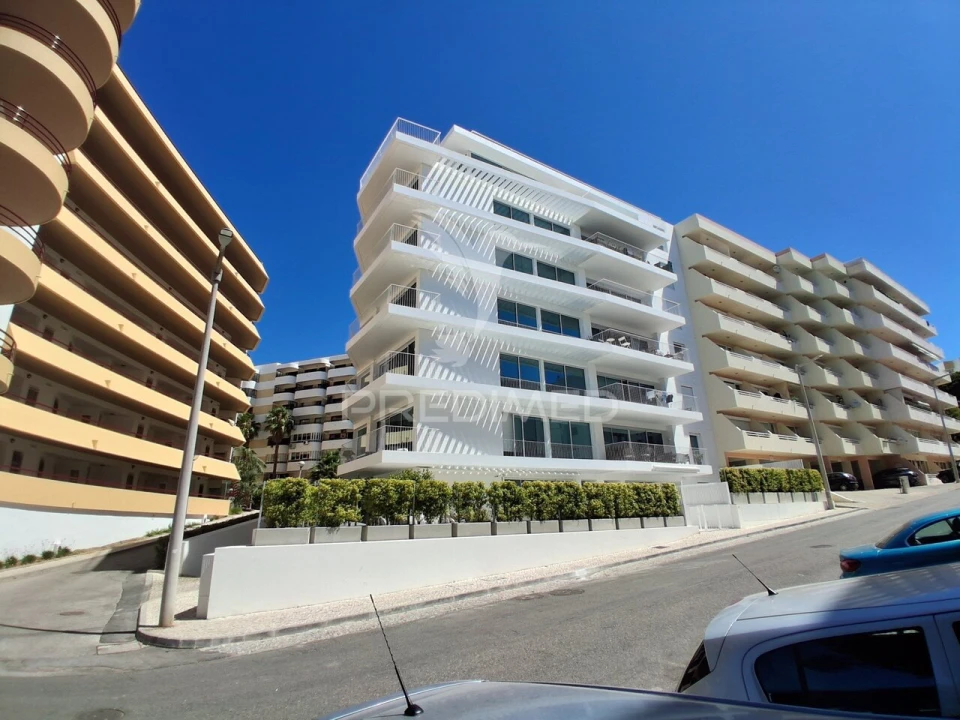 Apartamento T3 para Venda em Quarteira Foto 2