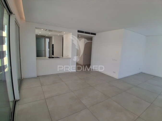 Apartamento T3 para Venda em Quarteira Foto 9