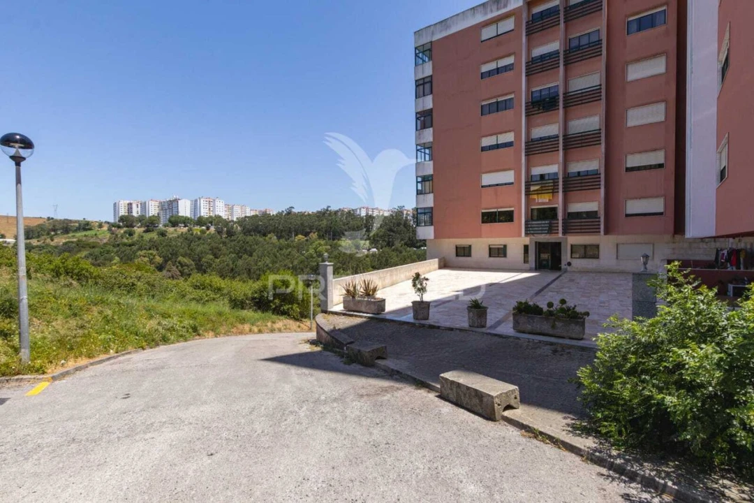 Apartamento T3 para Venda em Cacém e São Marcos Foto 31