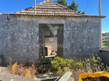 Moradia T3 para Venda em Ponta do Pargo