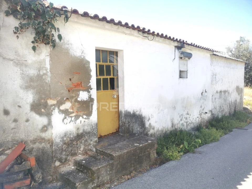 Moradia T1 para Venda em Paialvo Foto 1
