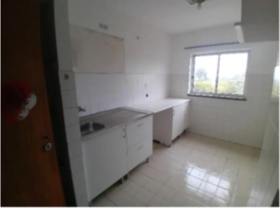 Apartamento T3 para Venda em Casal de Cambra Foto 4