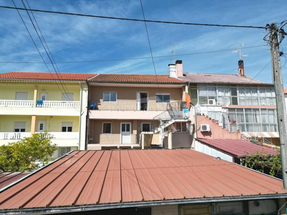 Moradia T8 para Venda em Samil Foto 10
