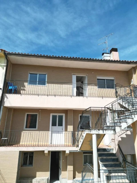 Moradia T8 para Venda em Samil