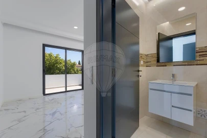 Moradia T3 para Venda em Lagos (São Sebastião e Santa Maria)