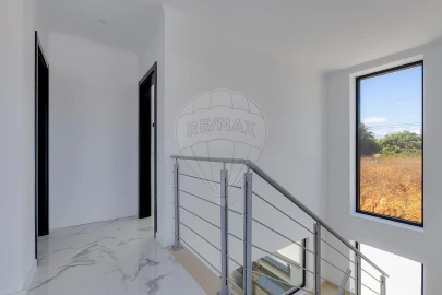 Moradia T3 para Venda em Lagos (São Sebastião e Santa Maria)