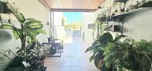 Moradia T4 para Venda em Quelfes