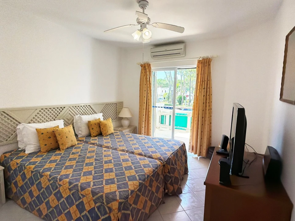 Apartamento T2 para Venda em Albufeira e Olhos de Água Foto 19