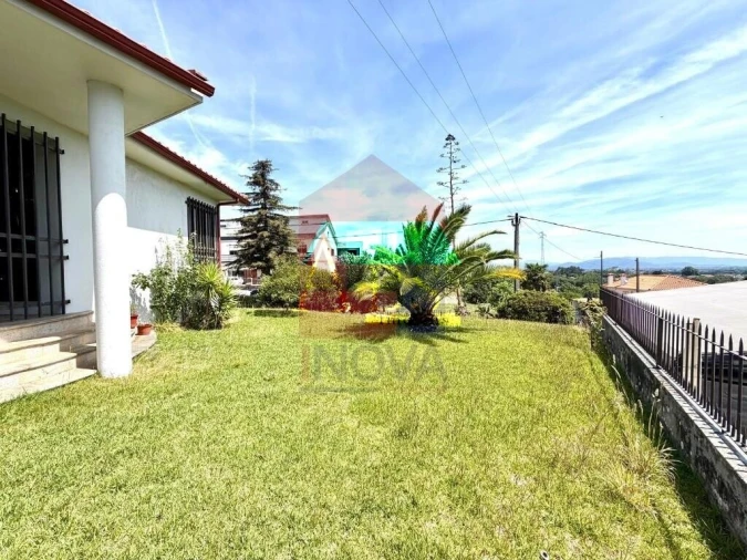Moradia T3 para Venda em Cabanelas Foto 30
