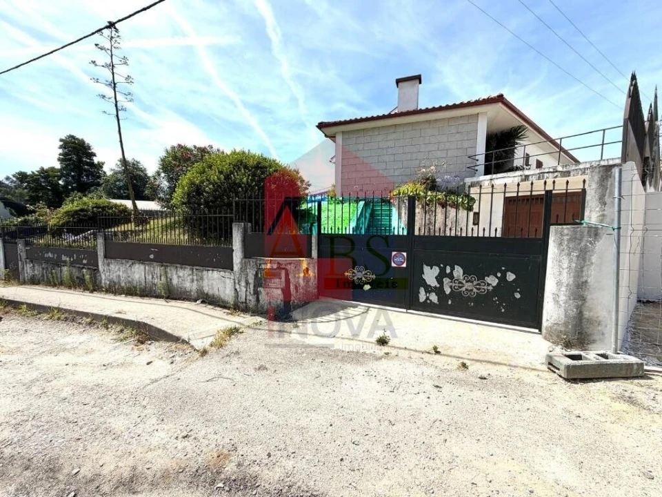 Moradia T3 para Venda em Cabanelas Foto 36