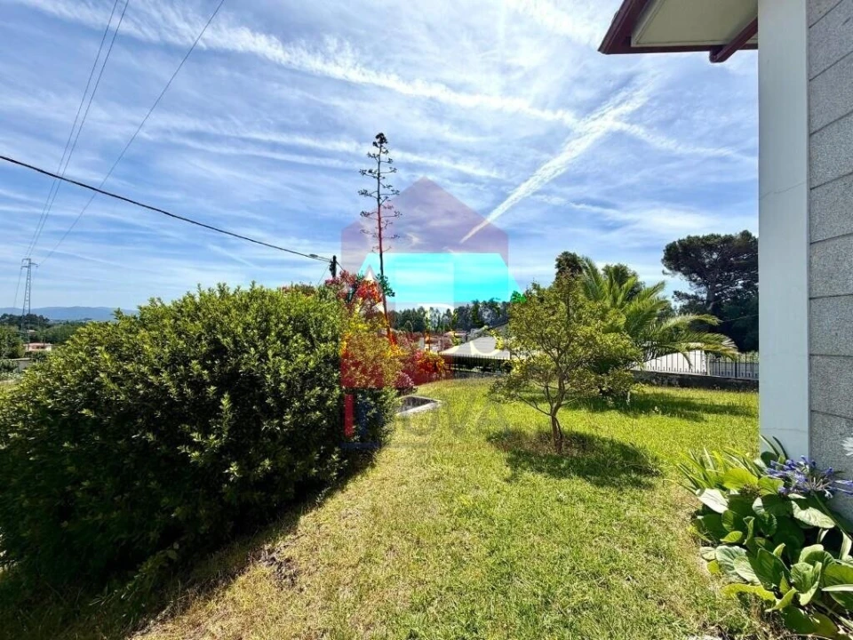 Moradia T3 para Venda em Cabanelas Foto 23