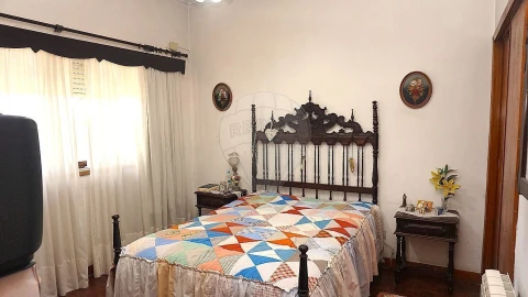 Moradia T5 para Venda em Tamengos, Aguim e Óis do Bairro