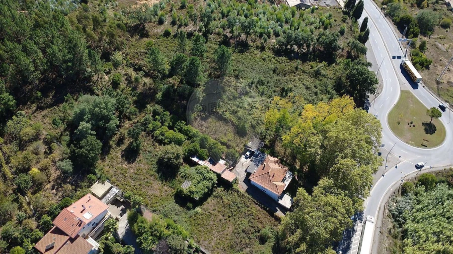 Moradia T5 para Venda em Tamengos, Aguim e Óis do Bairro Foto 3