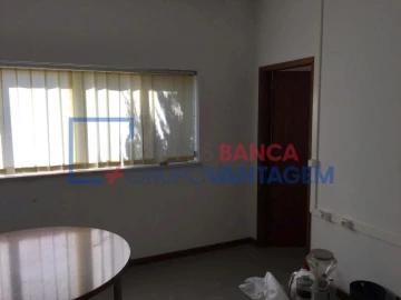 Armazém para Venda em Cantanhede e Pocariça