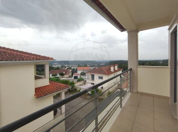 Moradia T5 para Venda em Assafarge e Antanhol