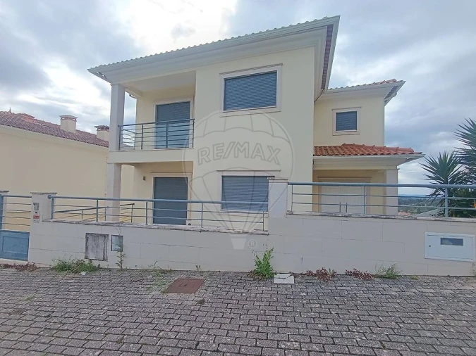 Moradia T5 para Venda em Assafarge e Antanhol Foto 2