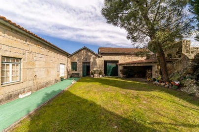 Moradia T4 para Venda em Aldeia das Dez