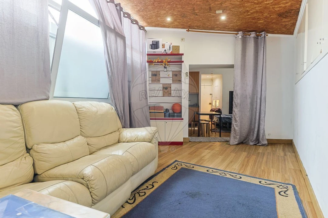Apartamento T0 para Venda em Sé Nova, Santa Cruz, Almedina e São Bartolomeu Foto 4