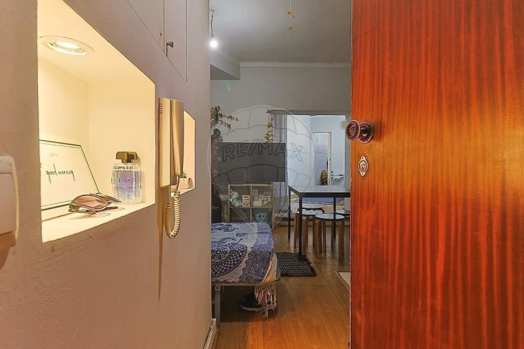 Apartamento T0 para Venda em Sé Nova, Santa Cruz, Almedina e São Bartolomeu Foto 2