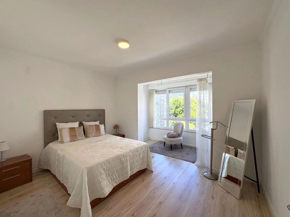 Apartamento T2 para Arrendamento em Oeiras e São Julião da Barra, Paço de Arcos e Caxias Foto 1