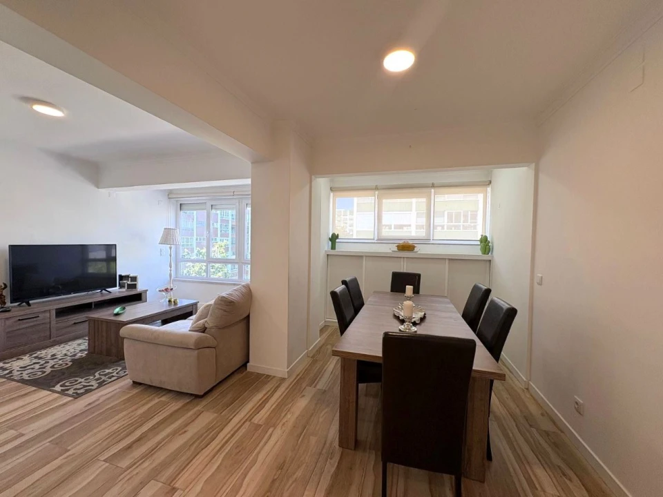 Apartamento T2 para Arrendamento em Oeiras e São Julião da Barra, Paço de Arcos e Caxias Foto 10