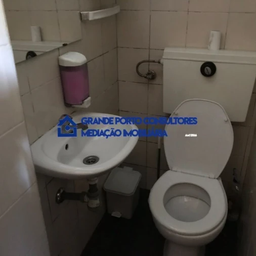 Loja para Arrendamento em Aguas Santas Foto 9