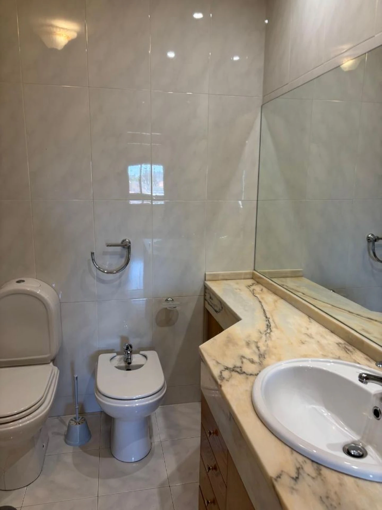 Apartamento T2 para Arrendamento em São Mamede de Infesta e Senhora da Hora Foto 9