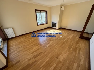 Apartamento T2 para Arrendamento em Cedofeita, Santo Ildefonso, Sé, Miragaia, São Nicolau e Vitória
