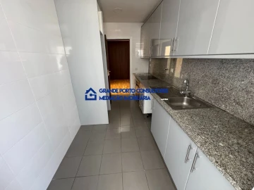 Apartamento T2 para Arrendamento em Cedofeita, Santo Ildefonso, Sé, Miragaia, São Nicolau e Vitória