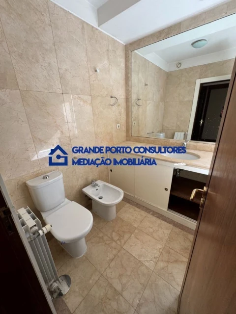 Apartamento T2 para Arrendamento em Cedofeita, Santo Ildefonso, Sé, Miragaia, São Nicolau e Vitória