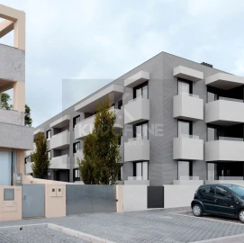 Apartamento T1 para Venda em Gulpilhares e Valadares