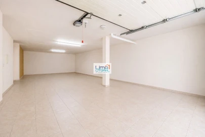 Moradia T5 para Venda em Souto da Carpalhosa e Ortigosa