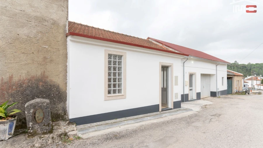Moradia T2 para Arrendamento em Arrabal