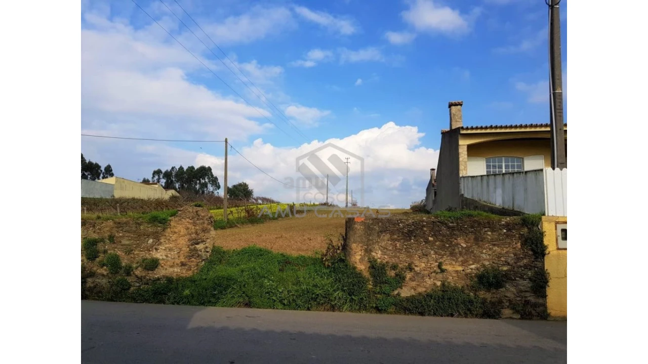 Terreno para Venda em Salreu Foto 3