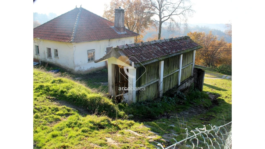 Moradia T2 para Venda em Vascões Foto 2